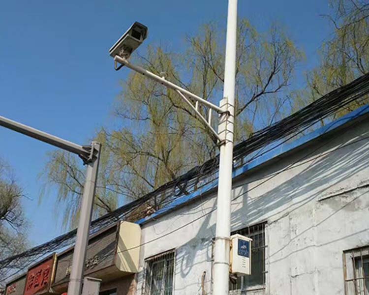鑫雨杭電器設(shè)備公司淺談太原監(jiān)控立桿的制作要求是什么？