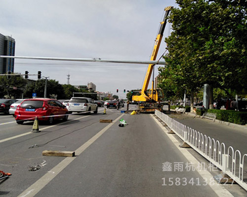 18米，20米，23米監(jiān)控桿安裝現(xiàn)場