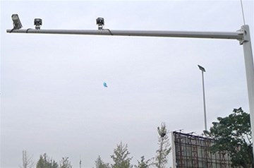 山西公路監(jiān)控桿施工中應(yīng)注意哪些問題？太原市鑫雨杭告訴您